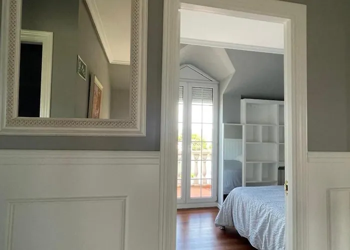 Hébergement de vacances Casa Monte & Mar Con Piscina Privada En Santander