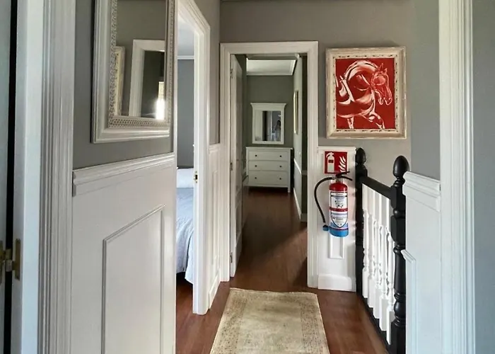 Casa Monte & Mar Con Piscina Privada En Santander Hébergement de vacances Camargo